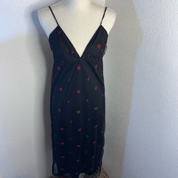 Penelope  Starr Dresses & Skirts - Penelope Star Sexy  Black w/ Red Roses Lace Dress
